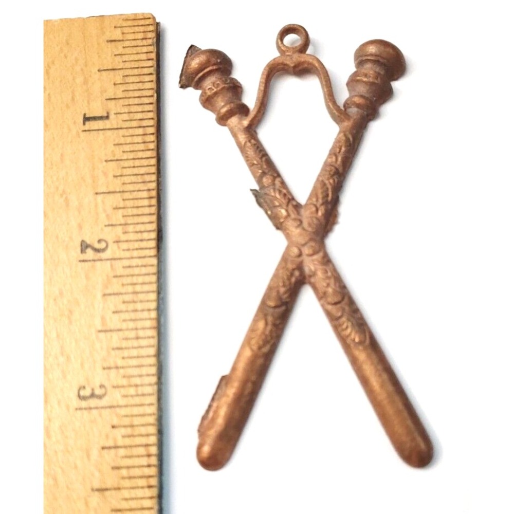 Freemason Knights Templar Crossed Sceptors Brass Medal VINTAGE